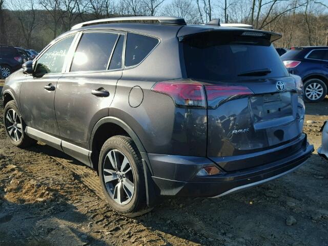 JTMRFREV0GJ062100 - 2016 TOYOTA RAV4 XLE GRAY photo 3