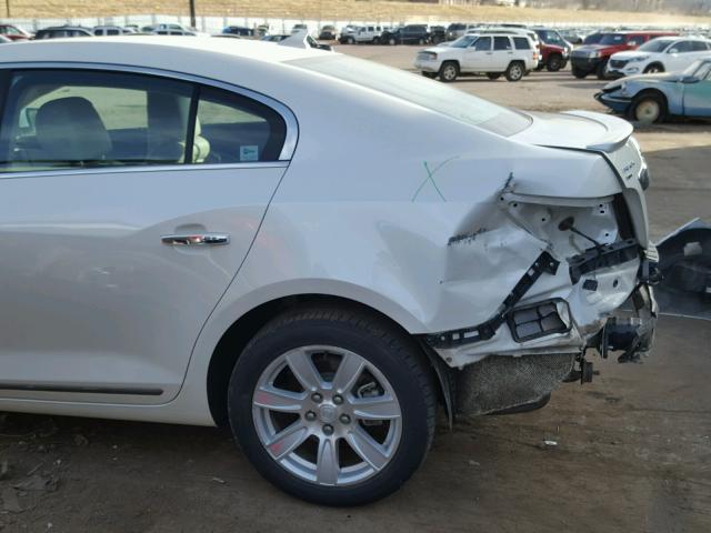 1G4GD5GD5BF302890 - 2011 BUICK LACROSSE C WHITE photo 9
