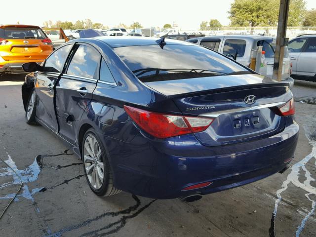 5NPEC4AC2CH417690 - 2012 HYUNDAI SONATA SE BLUE photo 3