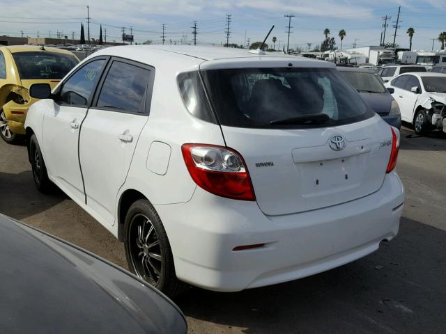 2T1KU40E79C006767 - 2009 TOYOTA COROLLA MA WHITE photo 3