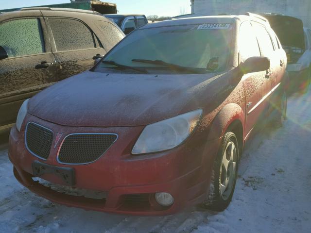 5Y2SL66875Z445466 - 2005 PONTIAC VIBE RED photo 2