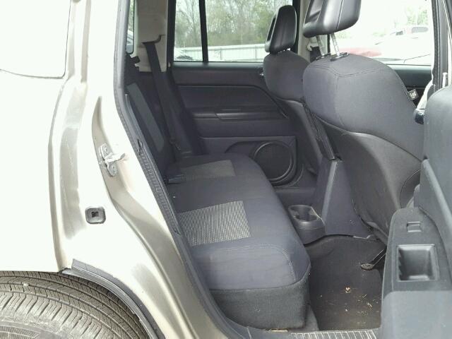 1J4FT47B39D206350 - 2009 JEEP COMPASS SP GOLD photo 6