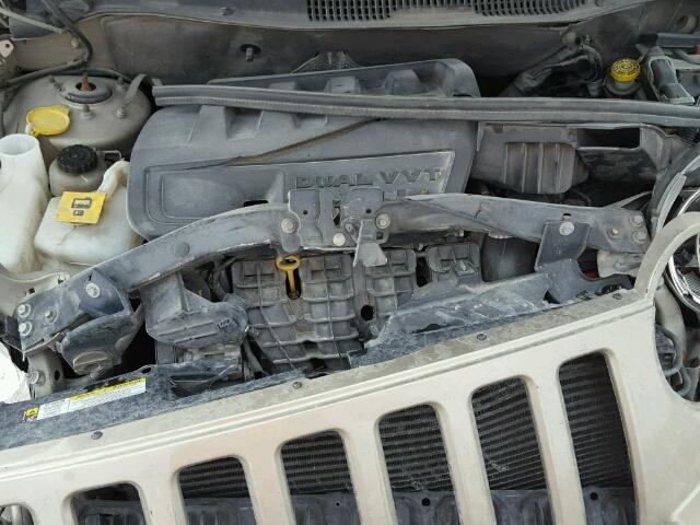 1J4FT47B39D206350 - 2009 JEEP COMPASS SP GOLD photo 7