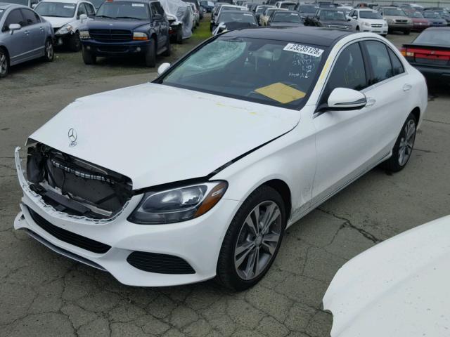 55SWF4JB5GU171028 - 2016 MERCEDES-BENZ C 300 WHITE photo 2