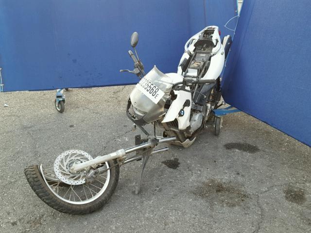 WB10183A01ZF70366 - 2001 BMW F650 DAKAR WHITE photo 2