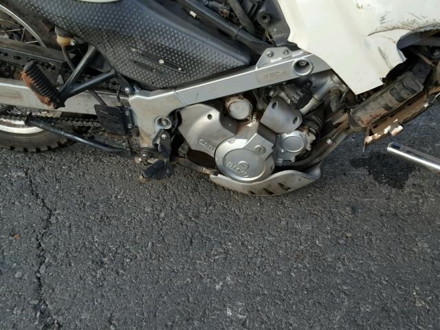 WB10183A01ZF70366 - 2001 BMW F650 DAKAR WHITE photo 7