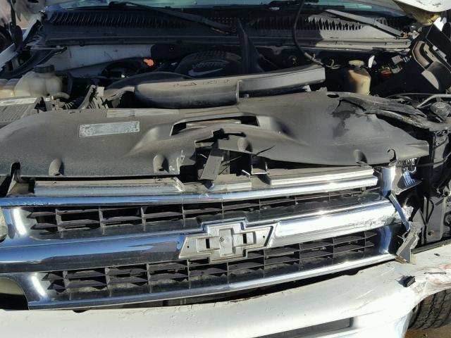 1GNEC16Z92J318423 - 2002 CHEVROLET SUBURBAN C WHITE photo 7