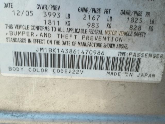 JM1BK143861470986 - 2006 MAZDA 3 HATCHBAC SILVER photo 10