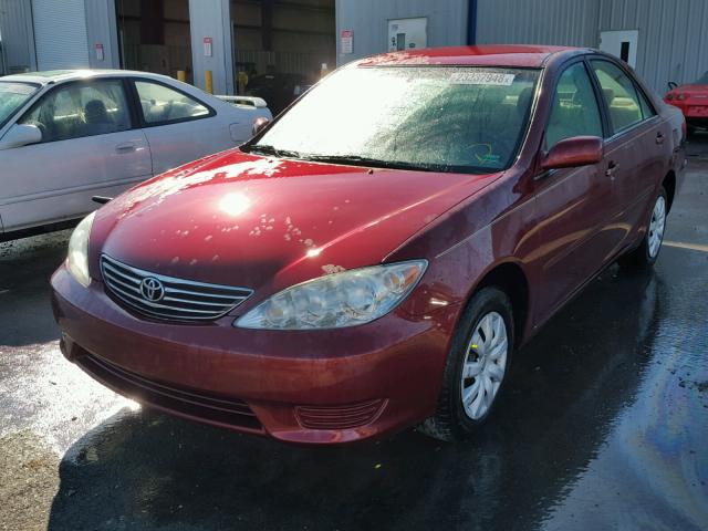 4T1BE32K46U105194 - 2006 TOYOTA CAMRY LE RED photo 2