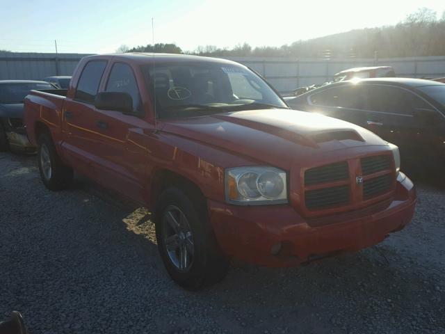 1D7HE48J37S198876 - 2007 DODGE DAKOTA QUA RED photo 1