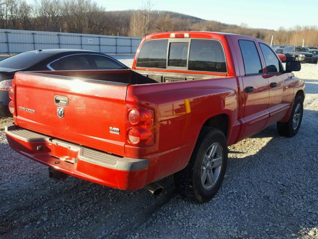 1D7HE48J37S198876 - 2007 DODGE DAKOTA QUA RED photo 4