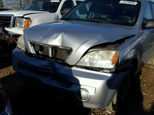 KNDJC733565629727 - 2006 KIA SORENTO EX SILVER photo 9