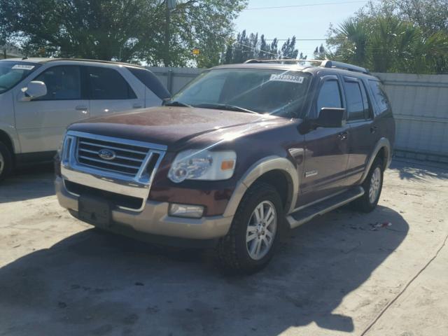 1FMEU74876UB33063 - 2006 FORD EXPLORER E MAROON photo 2