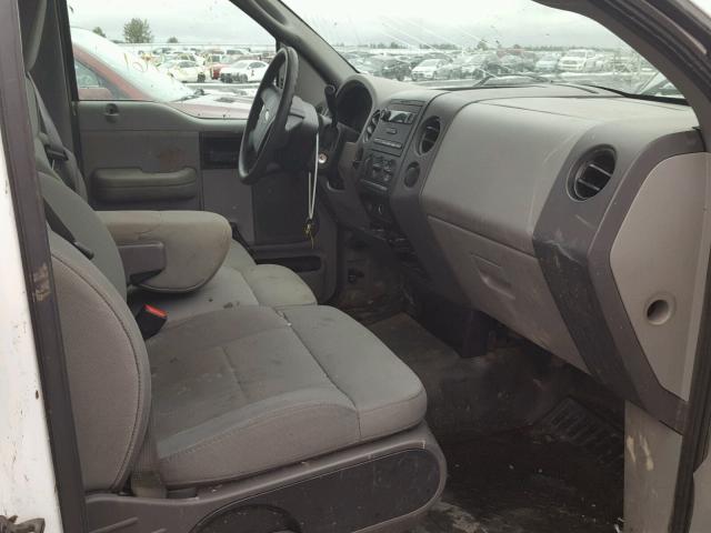 1FTRF12277NA84261 - 2007 FORD F150 WHITE photo 5