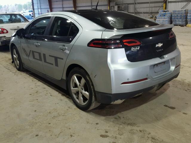 1G1RB6E48CU106671 - 2012 CHEVROLET VOLT GRAY photo 3