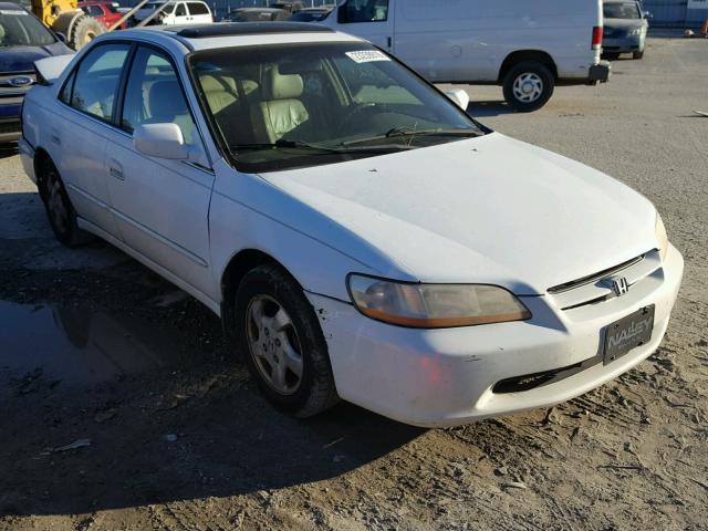 1HGCG5662YA092754 - 2000 HONDA ACCORD EX WHITE photo 1