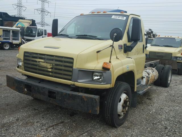 1GDJ5C1G16F900197 - 2006 GMC C5500 C5C0 YELLOW photo 2