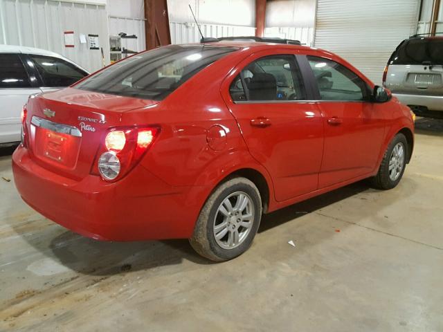 1G1JC5SH4F4145242 - 2015 CHEVROLET SONIC LT RED photo 4