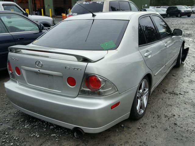 JTHBD192X20054723 - 2002 LEXUS IS 300 SILVER photo 4