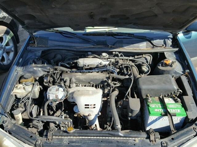 4T1BG22K2WU332162 - 1998 TOYOTA CAMRY CE GREEN photo 7