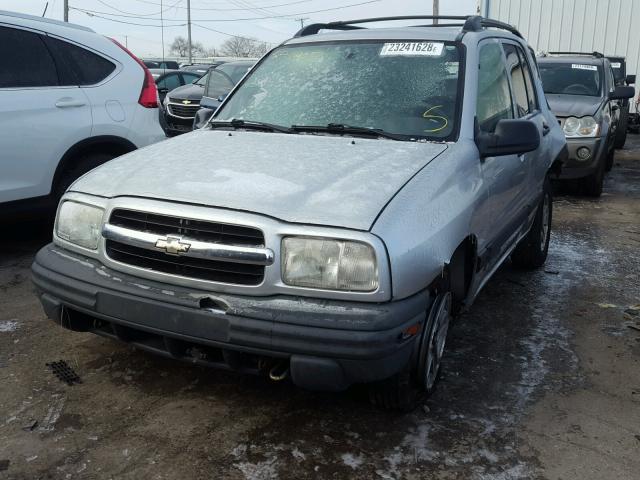 2CNBJ13C126936538 - 2002 CHEVROLET TRACKER SILVER photo 2