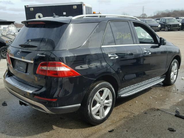 4JGDA5HB7FA585384 - 2015 MERCEDES-BENZ ML 350 4MA BLACK photo 4