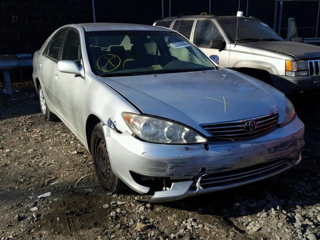 JTDBE30KX63059111 - 2006 TOYOTA CAMRY LE SILVER photo 1