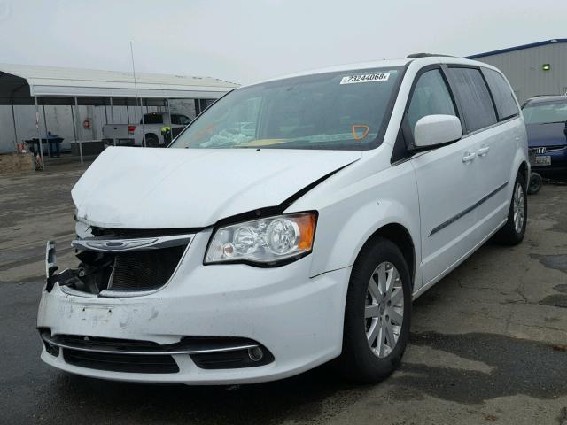 2C4RC1BG0ER272401 - 2014 CHRYSLER TOWN & COU WHITE photo 2