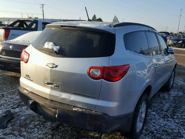 1GNER23D29S110532 - 2009 CHEVROLET TRAVERSE L SILVER photo 4