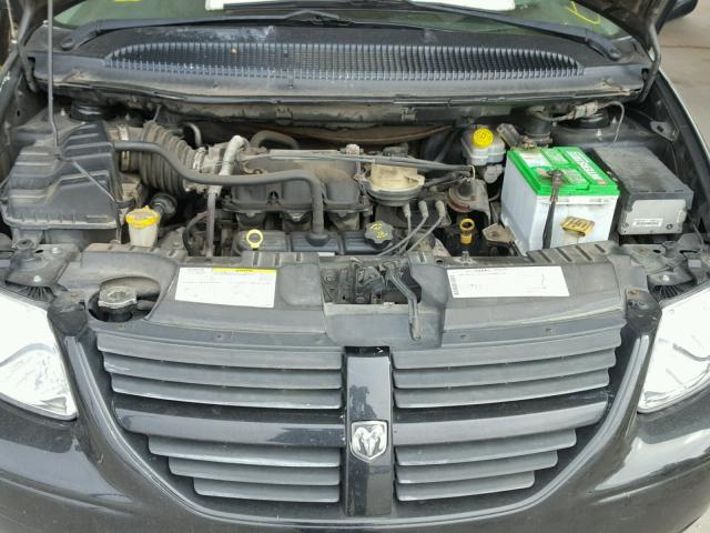 2D4GP44L25R304520 - 2005 DODGE GRAND CARA BLACK photo 7