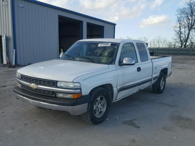 2GCEC19T7Y1152566 - 2000 CHEVROLET SILVERADO WHITE photo 2