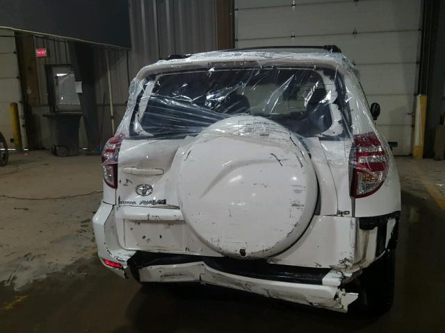 JTMBF4DV3AD029894 - 2010 TOYOTA RAV4 WHITE photo 9