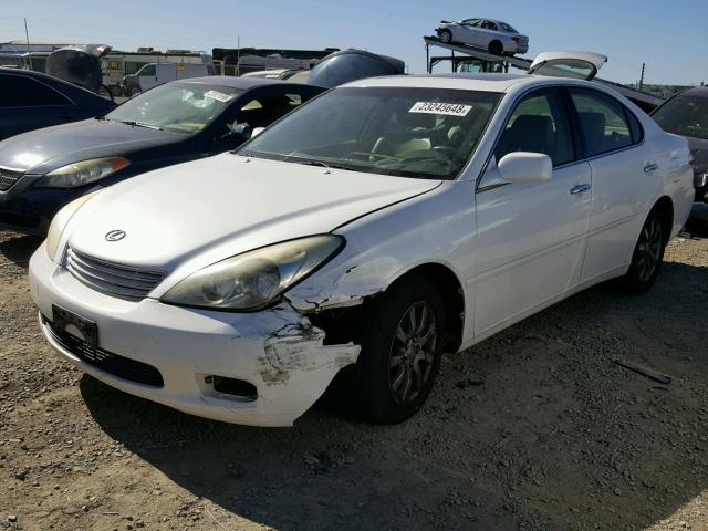 JTHBA30G845001683 - 2004 LEXUS ES 330 WHITE photo 2