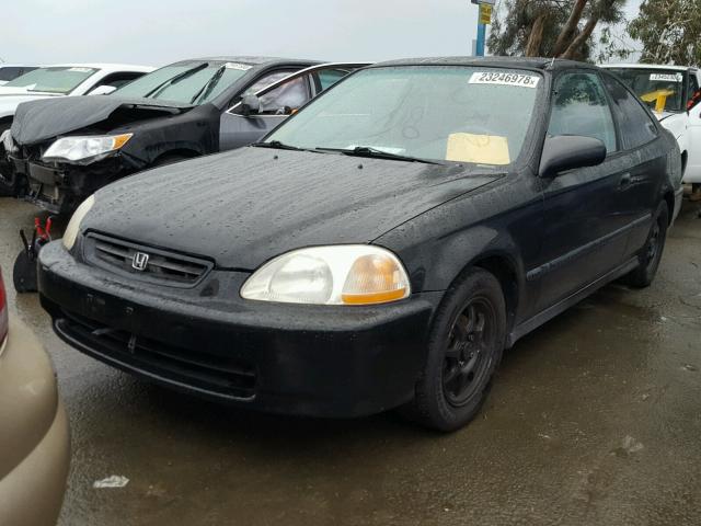 1HGEJ6223WL105953 - 1998 HONDA CIVIC DX BLACK photo 2