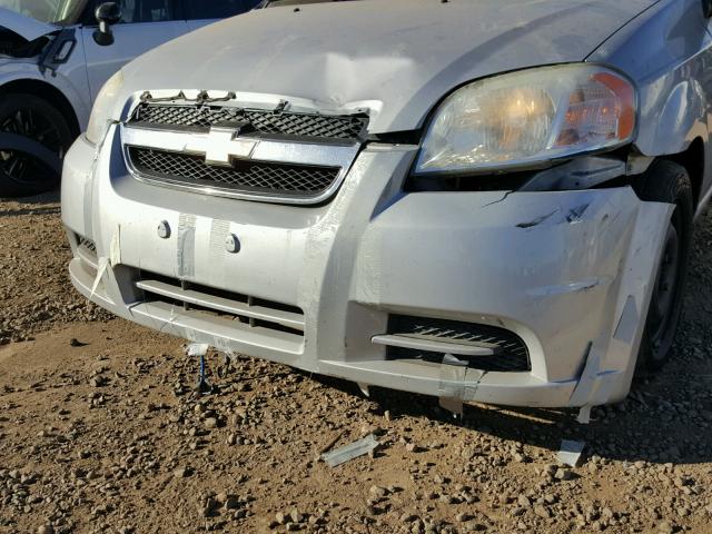 KL1TD5DE9AB115455 - 2010 CHEVROLET AVEO LS SILVER photo 9