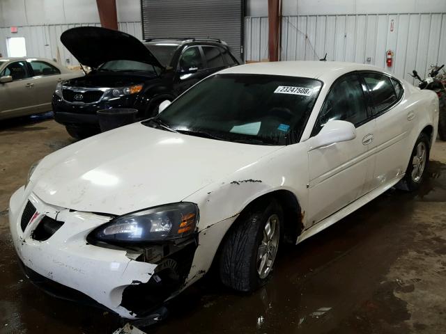 2G2WP552861306328 - 2006 PONTIAC GRAND PRIX WHITE photo 2