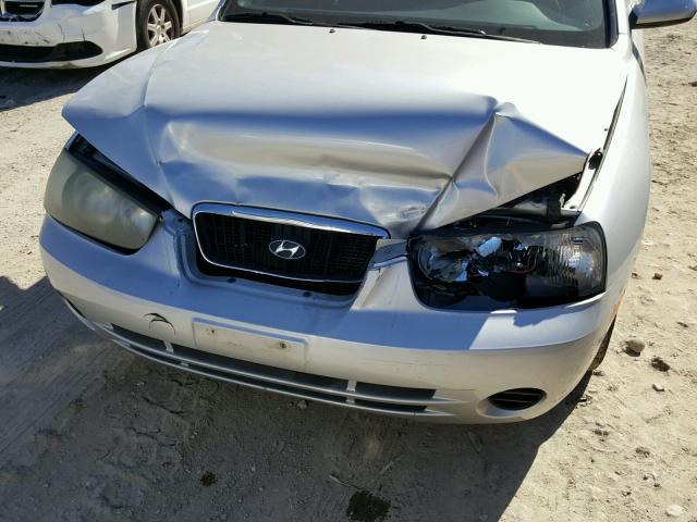 KMHDN45D52U430877 - 2002 HYUNDAI ELANTRA GL SILVER photo 9