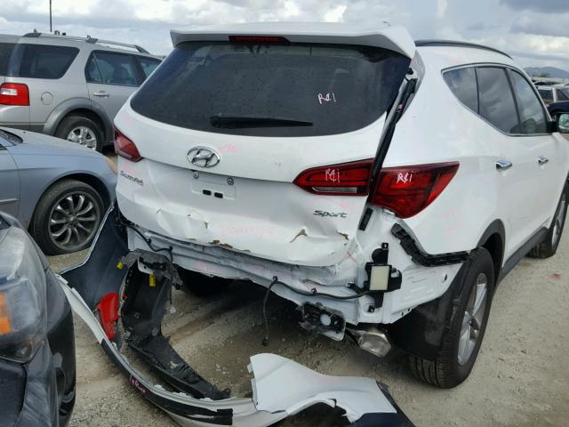 5XYZU3LB0HG454619 - 2017 HYUNDAI SANTA FE S WHITE photo 9