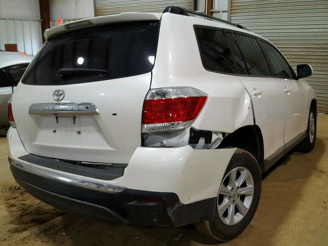 5TDZK3EH8DS114090 - 2013 TOYOTA HIGHLANDER WHITE photo 4