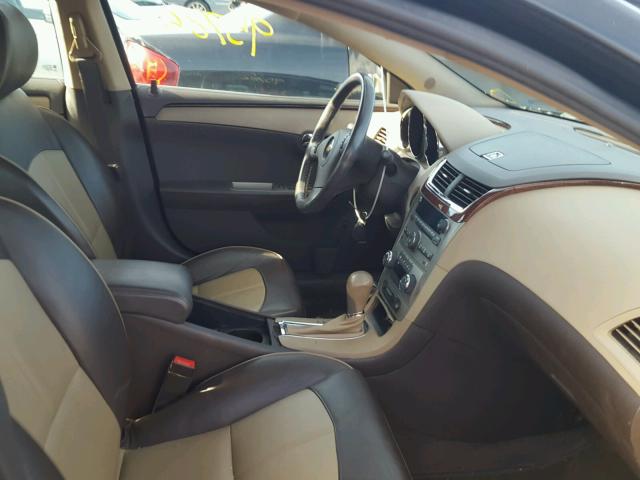 1G1ZE5E12BF109611 - 2011 CHEVROLET MALIBU LTZ Қара фото 5