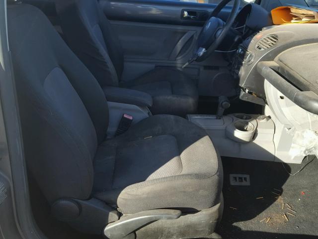 3VWCK31C94M418364 - 2004 VOLKSWAGEN NEW BEETLE 银色 照片 5