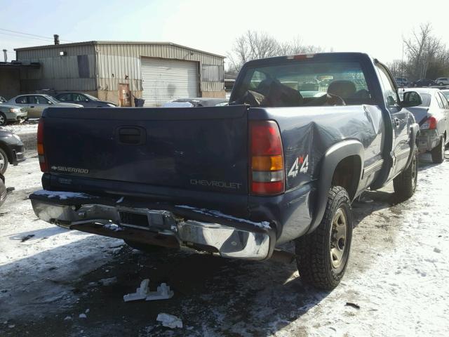 1GCGK24U8YE121259 - 2000 CHEVROLET SILVERADO BLUE photo 4