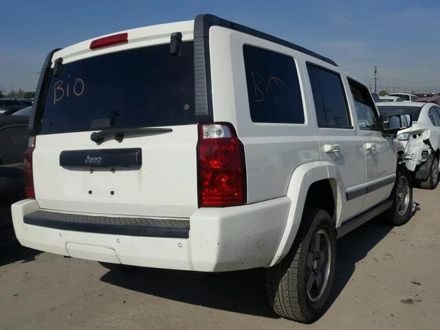 1J8HH48K58C145885 - 2008 JEEP COMMANDER WHITE photo 4