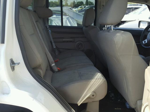 1J8HH48K58C145885 - 2008 JEEP COMMANDER WHITE photo 6