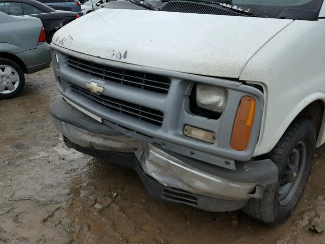 1GCHG35R7Y1236920 - 2000 CHEVROLET EXPRESS G3 WHITE photo 9