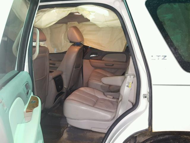 1GNFK13057J129790 - 2007 CHEVROLET TAHOE K150 WHITE photo 6