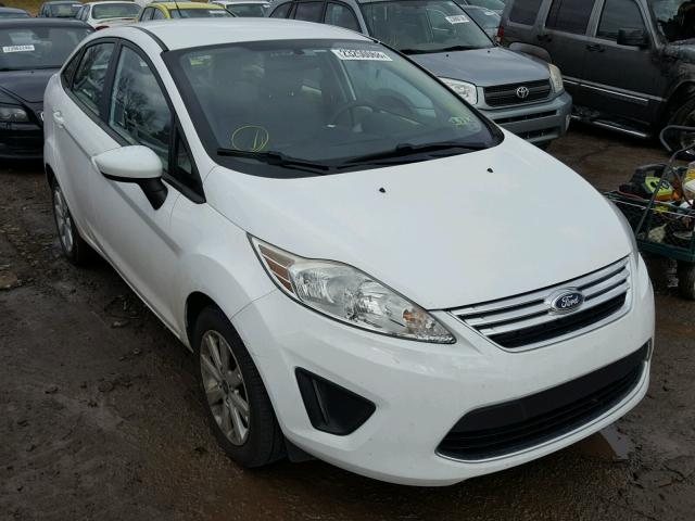 3FADP4BJ6BM227810 - 2011 FORD FIESTA SE WHITE photo 1