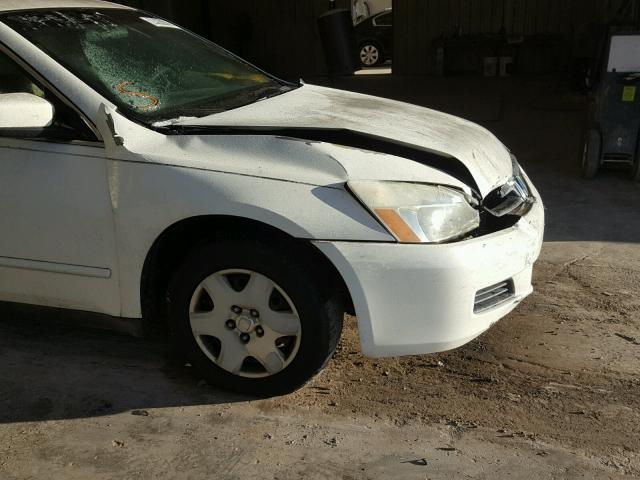 3HGCM56476G701133 - 2006 HONDA ACCORD LX WHITE photo 9