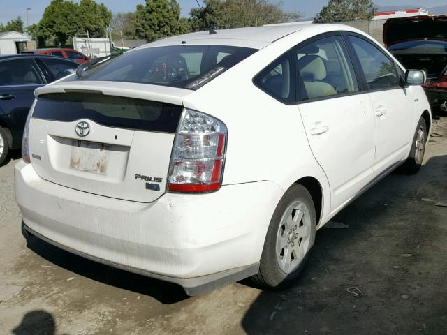 JTDKB20U787729357 - 2008 TOYOTA PRIUS WHITE photo 4