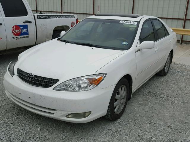 4T1BE32K44U308129 - 2004 TOYOTA CAMRY LE WHITE photo 2